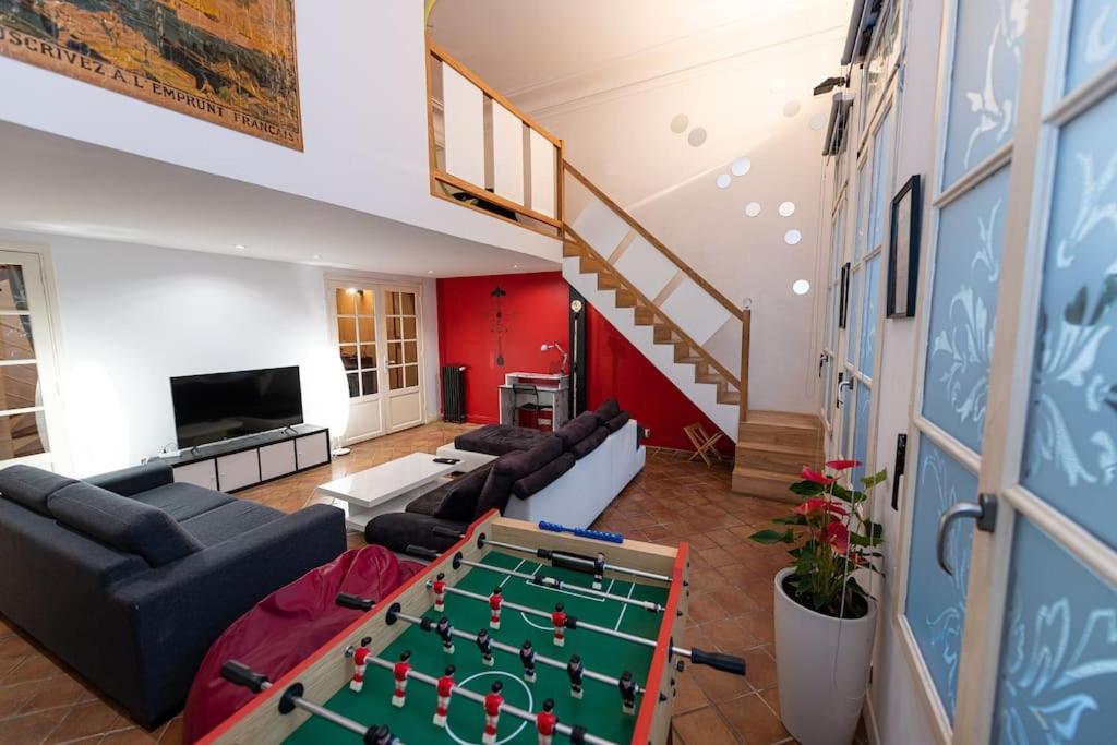 Anna-Maria : Grand Appartement 10 Personnes+Parking Prive -Actif+ Location- マルセイユ エクステリア 写真