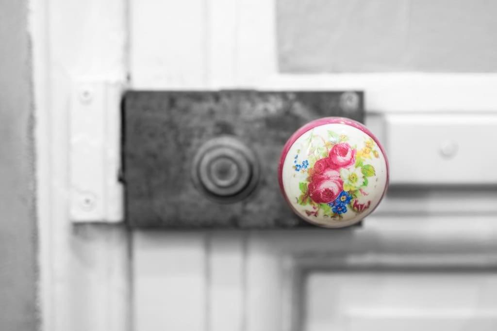 Anna-Maria : Grand Appartement 10 Personnes+Parking Prive -Actif+ Location- マルセイユ エクステリア 写真