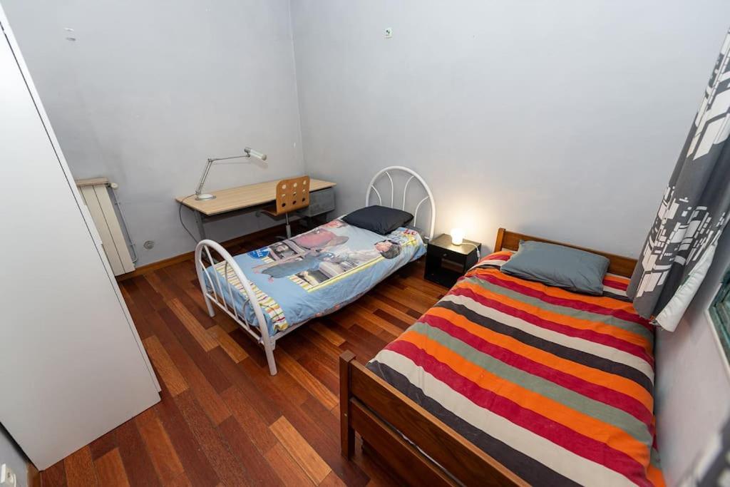 Anna-Maria : Grand Appartement 10 Personnes+Parking Prive -Actif+ Location- マルセイユ エクステリア 写真