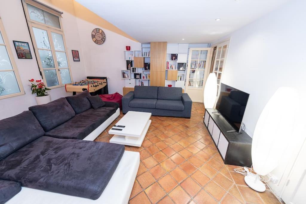 Anna-Maria : Grand Appartement 10 Personnes+Parking Prive -Actif+ Location- マルセイユ エクステリア 写真